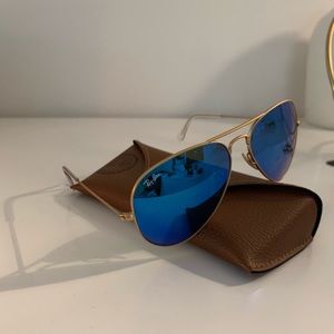 Ray-Ban blue mirror aviator sunglasses